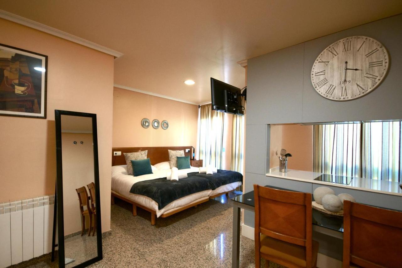 H. O Lar Hotel O Barco de Valdeorras Kültér fotó