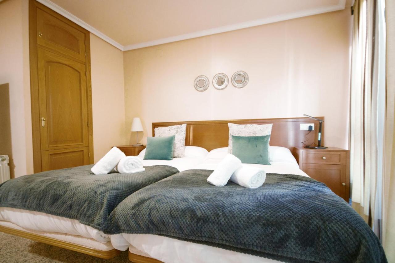 H. O Lar Hotel O Barco de Valdeorras Kültér fotó