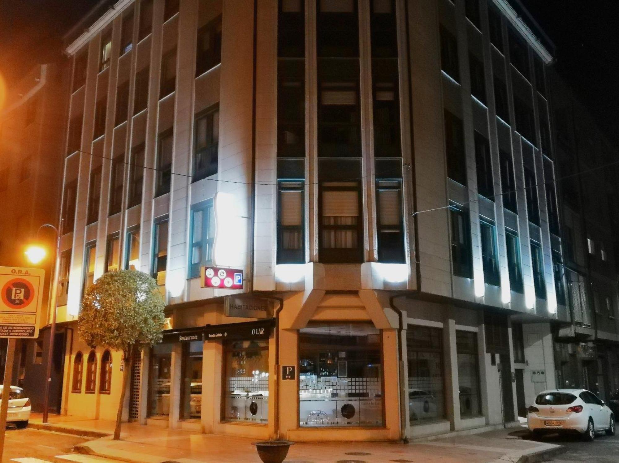 H. O Lar Hotel O Barco de Valdeorras Kültér fotó
